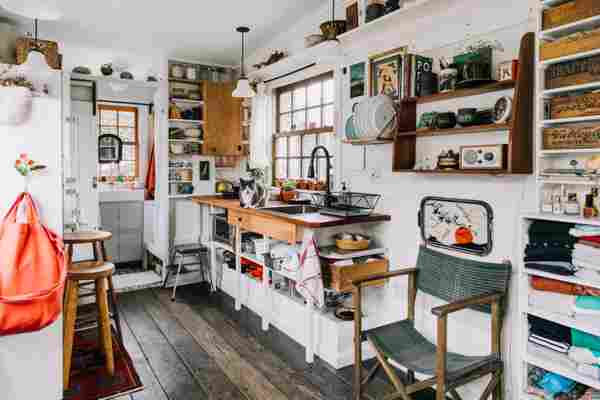 10 Tiny Homes That Nailed Cozy Fall Decor